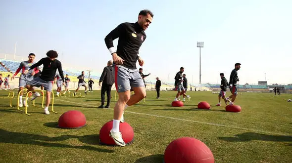 مرخصی اوسمار به ملی پوشان پرسپولیس تا ۱۱ فروردین 