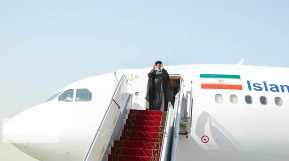 رئیس جمهور وارد همدان شد 