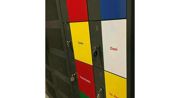 ثبت اسم علی دایی در موزه فیفا+عکس 