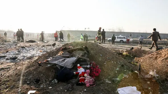 فداکاری خلبان هواپیمای اوکراینی چه بود؟ / اینجا کهریزک در غوغای گریه خانواده مسافران هواپیمای مرگ + عکس