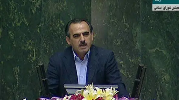 رسول خضری دست به گریبان موسسات مالی شد