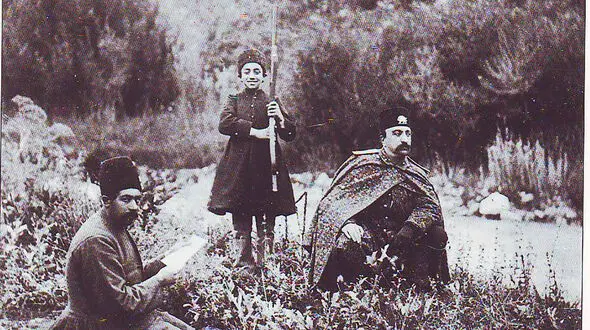 علاقه افراطی ناصرالدین شاه به یک پسربچه ! / زنان حرمسرا به این پسربچه حسودی می کردند