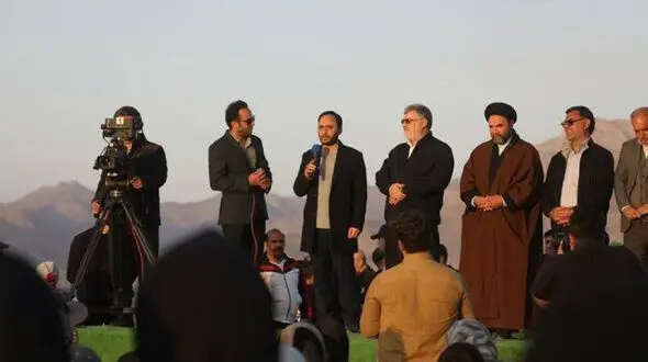 بهادری جهرمی: احیای دریاچه ارومیه با برنامه‌ریزی دولت رخ داد
