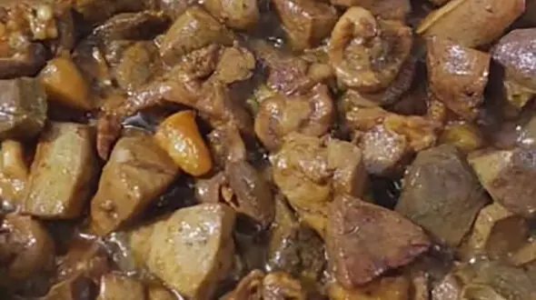 طرز تهیه قاورمه یا قورمه دل و جگر گوسفندی + فیلم