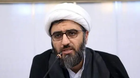 حرف زدن ما معممین در زمینه حجاب امروزه روی خیلی ها اثر ندارد/در خصوص دکوراسیون منزل هم روایت داریم، ولی متاسفانه نظامات سکولار به ما اجازه نمی دهد