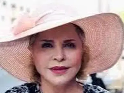 عکس سفر در زمان / «زری خوشکام» بازیگر سینمای قبل از انقلاب در 67 سالگی در کنار دخترش «لیلا حاتمی»