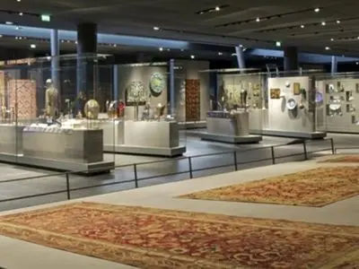 فرش تاریخی ایران در موزه لوور پاریس؛ 120 سال زیبایی هنر ایرانی + عکس