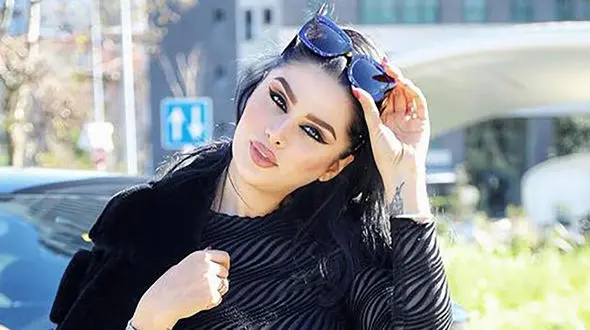 دنیا جهانبخت جایگزین مهراد جم را معرفی کرد ! 