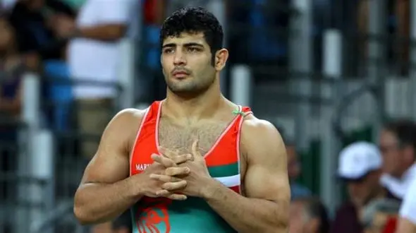 کشتی در بحران، رییس در آمریکا