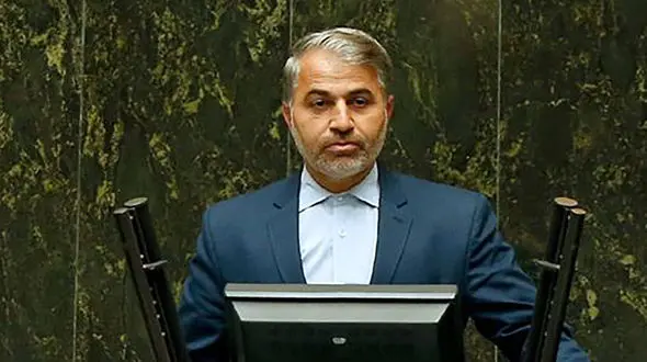 نماینده مجلس: با حرکت جهان به سمت انرژی های تجدیدپذیر؛ اقتصاد ایران منزوی نمی شود! + صوت