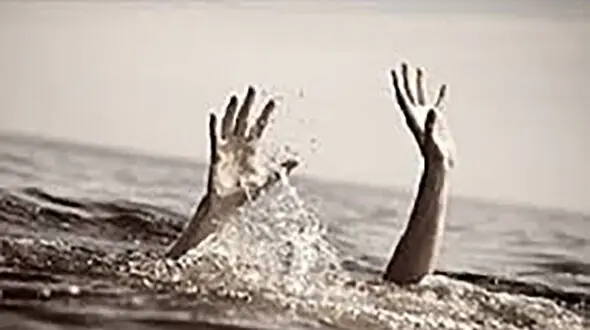 غرق شدن همزمان 15 زن و مرد در ساحل بابلسر / آنها مسافران 8 شهر بودند