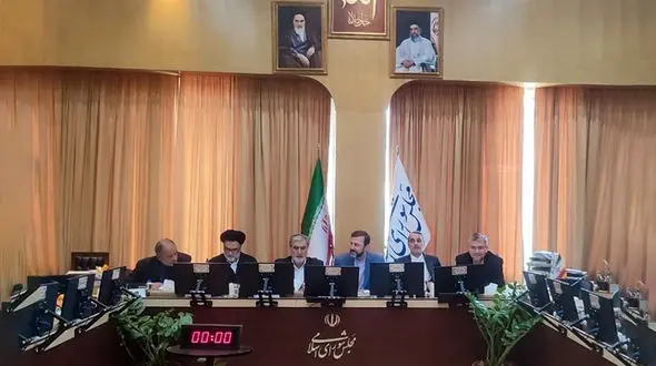 غریب‌آبادی در کمیسیون امنیت ملی: غنی‌سازی جزو خطوط قرمز ماست