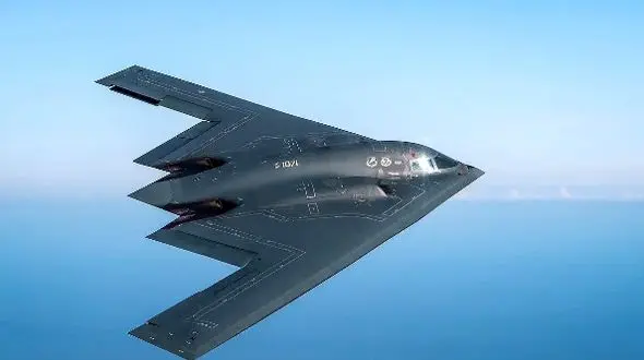 بمب‌افکن بی 21 چه فرقی با بمب‌افکن بی 2 دارد؟