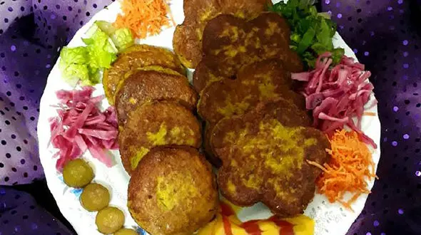 طرز تهیه ساندویچ کوکو سیب زمینی + فیلم