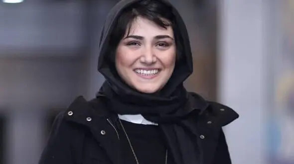 حرکات غیر ارادی باران کوثری در ملاعام +فیلم