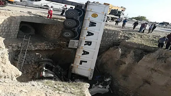 4 عکس از تصادف مرگبار در دشتستان + جزئیات 