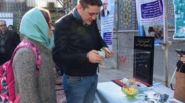 کمک زوج گردشگر روسی به زندانیان جرایم غیرعمد در کشور + عکس 