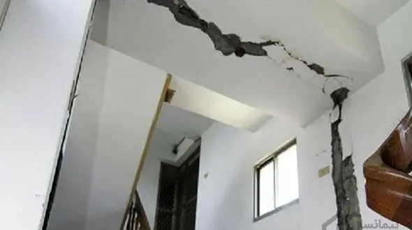 ترک خوردگی شدید و ریزش دیوارهای منازل در روستاهای قوچان