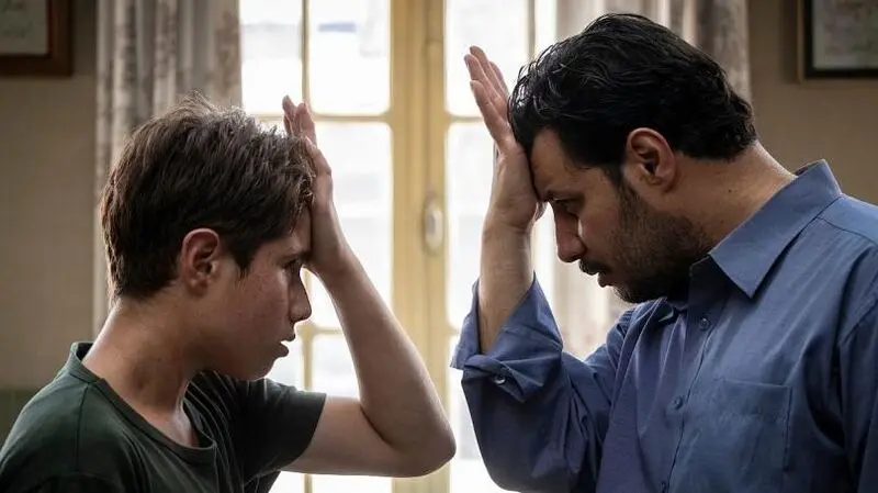 بازی جواد عزتی در خورشید 