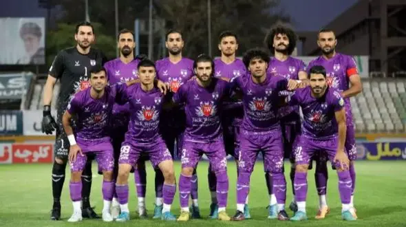 آخرین تلاش های هوادر برای ایستاده مردن!