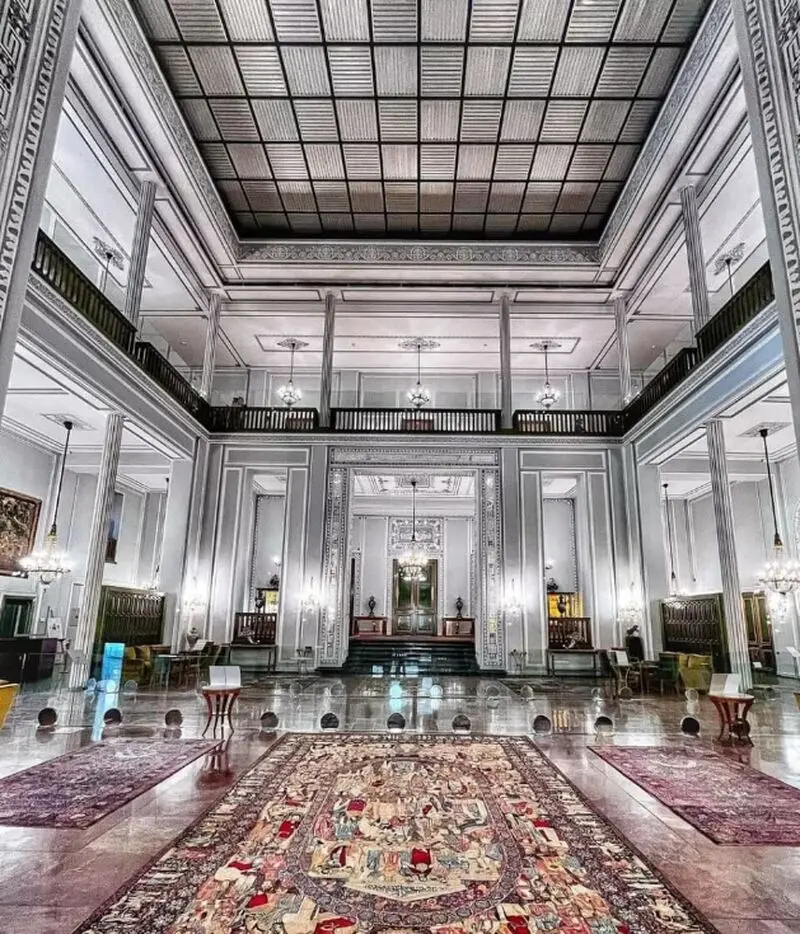 کاخ نیاوران