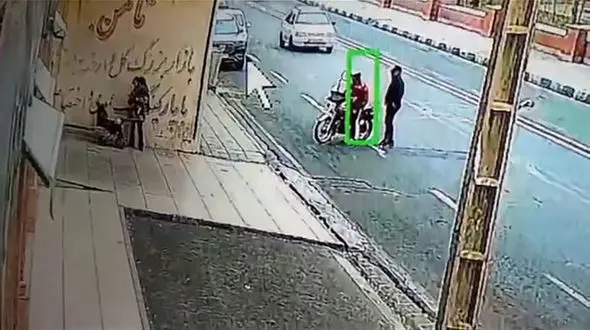 فیلم بی رحم ترین زورگیران ایران ! / به زنی با کودکی در آغوش هم رحم نکردند ! / این دزدان را می شناسید ؟!