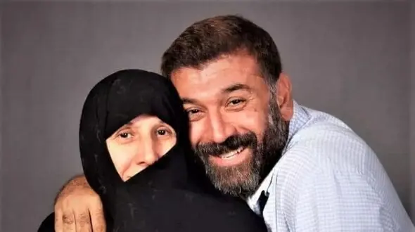 بغض مادر علی انصاریان ترکید! / به من کمک کنید! +  فیلم
