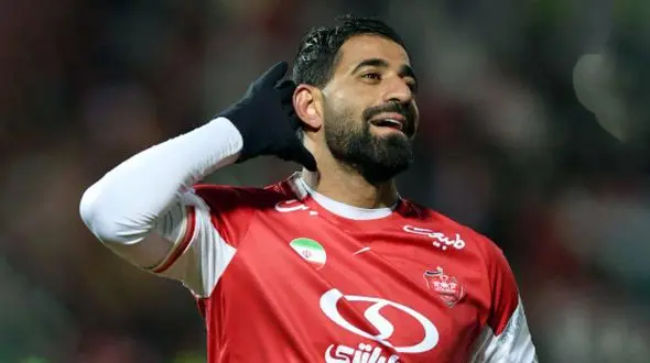 پرسپولیس قرارداد مدافع ملی‌پوش را تمدید کرد