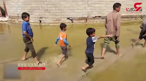  احداث پارک‌ بازی برای کودکان سیل زده به کمک هنرمندان+ فیلم