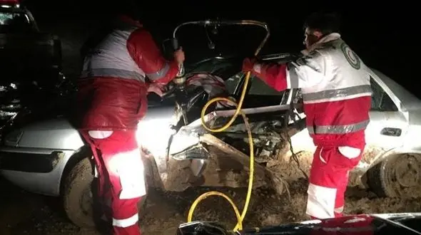 4 سرنشین این زانتیا از تصادف عجیب جان سالم به در بردند