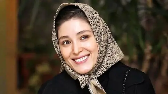 عکس / فرشته حسینی،اولین زنِ سرباز وظیفه کشور شد! / لباس سربازی با چفیه چقدر هم بهش میاد  !