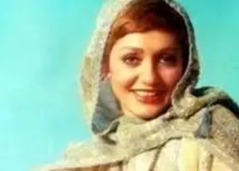 سفر در زمان؛ «گوگوش 21 ساله» در حال گفتگو با «ویلیام وایلر» در تهران؛ سال 1350 