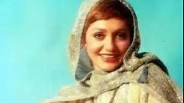 سفر در زمان؛ «گوگوش 21 ساله» در حال گفتگو با «ویلیام وایلر» در تهران؛ سال 1350 