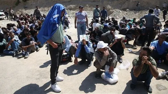 بی توجهی مسئولان و پرسه ناقلان کرونا در شهر تهران