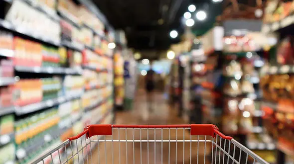 تخلفات فروشگاه ها در عرضه اقلام کالابرگ کدام هستند؟ / روش ثبت شکایات + فیلم