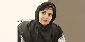 چرا نظر غریبه ها گاهی بیشتر از نظر عزیزانمان روی ما اثر می گذارد؟