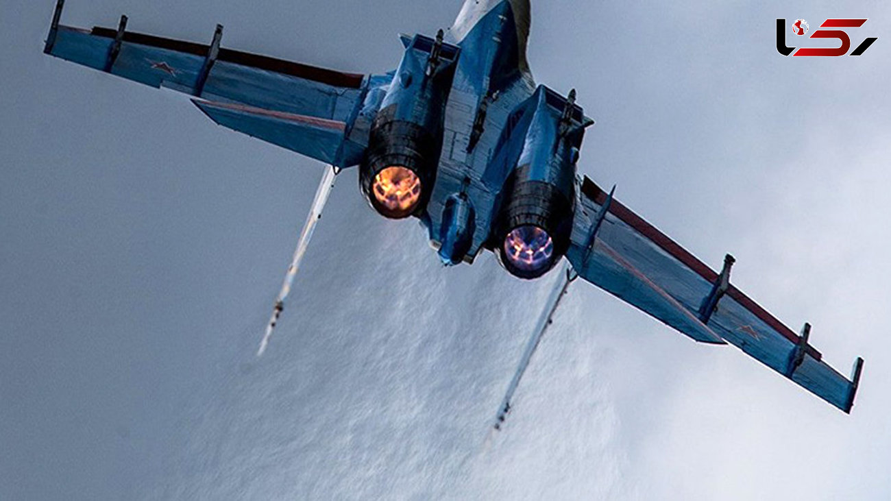 پرتاب خدمه فرودگاه توسط جنگنده سوخو 27 در نمایشگاه هوایی بلژیک+ فیلم