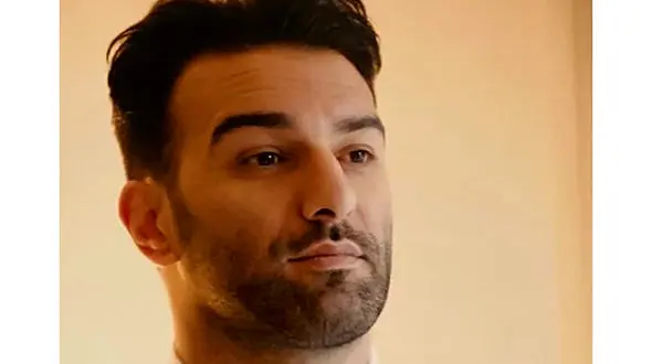 کولاک عکس های فوق لاکچری عروسی فوتبالیست ایرانی / حنیف سنگ تمام گذاشت !