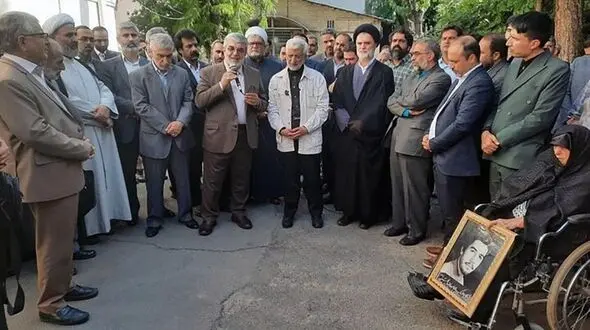 تندرو ها برای گذاشتن چوب لای چرخ مذاکرات چه می کنند؟!