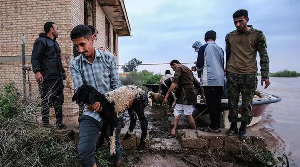 تخلیه 5 روستای جنوب کرمان/ بارش های سیل آسا شدت گرفت