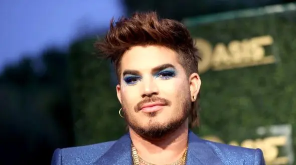 مردهایی که بدون آرایش حاضر نیستند از خانه بیرون بروند / توهم موفقیت با شبیه شدن به سلبریتی ها