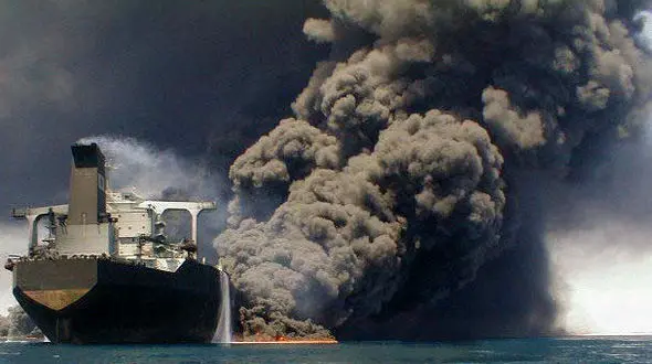 شرایط پرداخت بیمه عمر و حوادث به سانحه‌دیدگان نفتکش ایرانی