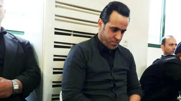 علی کریمی سیاه پوش شد +عکس