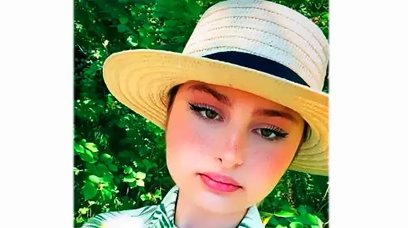 اقدام عجیب سارا و نیکا همه را به خنده انداخت! + عکس