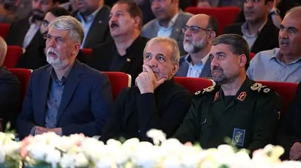 پزشکیان : حقوق بشر دروغی بیش نیست / قدردان مردم هستیم که ایران را تنها نگذاشتند