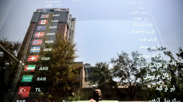 قیمت دلار و یورو در بازار امروز + جزئیات