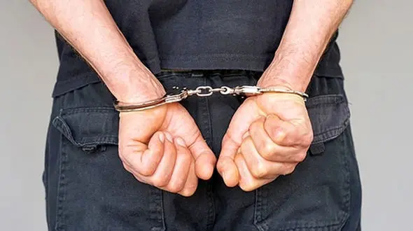 آبروی زن خوزستانی در شهر رفت / عکس های خصوصی دست به دست شد 