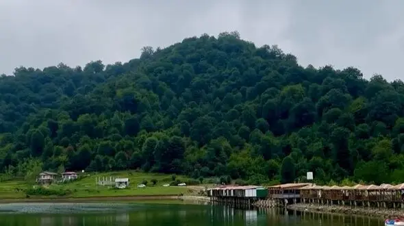 دو چهره زیبای ایران