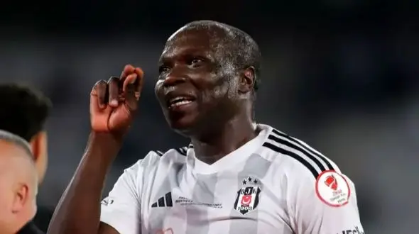 همبازی سابق رونالدو به استقلال اوکی داد!