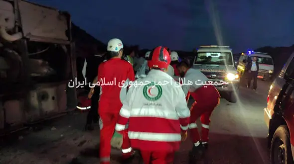اولین تصاویر از محل حادثه واژگونى مرگبار اتوبوس کرمان با 7 کشته